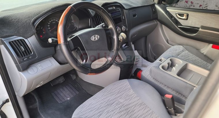 HYUNDAI H1 2012 , PASSENGER VAN , 09 SEATER , AUTOMATIC TRANSMISSION FOR SALE