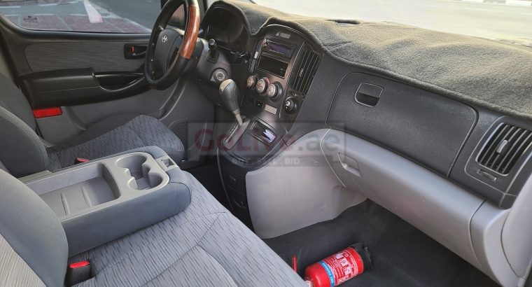 HYUNDAI H1 2012 , PASSENGER VAN , 09 SEATER , AUTOMATIC TRANSMISSION FOR SALE