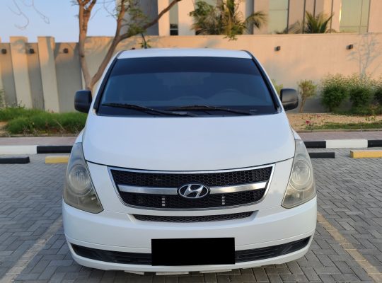 HYUNDAI H1 2012 , PASSENGER VAN , 09 SEATER , AUTOMATIC TRANSMISSION FOR SALE