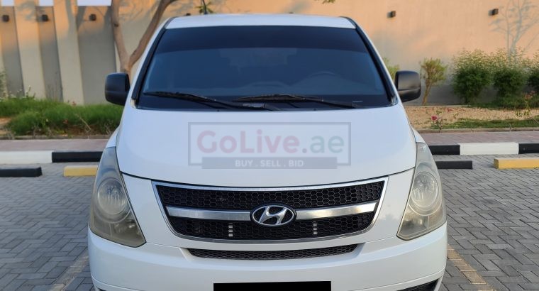 HYUNDAI H1 2012 , PASSENGER VAN , 09 SEATER , AUTOMATIC TRANSMISSION FOR SALE