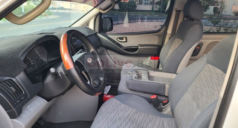 HYUNDAI H1 2012 , PASSENGER VAN , 09 SEATER , AUTOMATIC TRANSMISSION FOR SALE