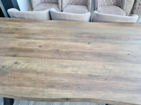 6 seater dinning table