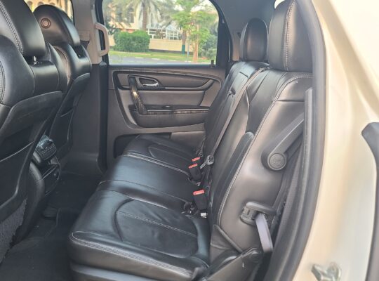 GMC ACADIA 2013 SLT, V6 , MID OPTION , FRESH IMPORT, FOR SALE