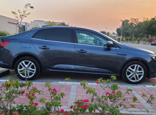 RENAULT MEGANE, 1600CC, 2018 , GCC , PERFECT CONDITION