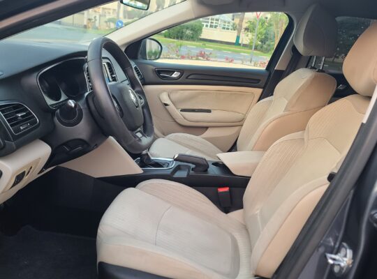 RENAULT MEGANE, 1600CC, 2018 , GCC , PERFECT CONDITION