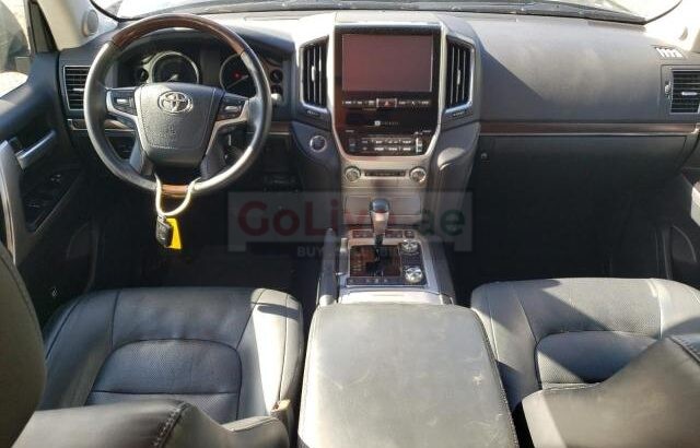 2017 TOYOTA LAND CRUISER