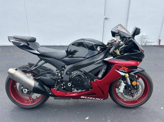 2017 Suzuki GSX-R750
