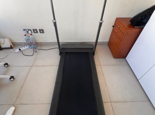 RUNNING TREADMILL MACHINE ( GOOD TREADMILL FOR SALE )