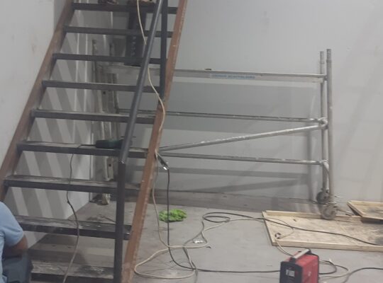 METAL STAIR INSTALLATION COMPANY DUBAI