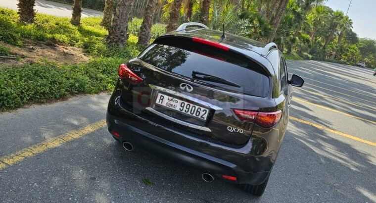 Infiniti Qx70 model 2016