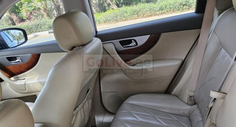 Infiniti Qx70 model 2016