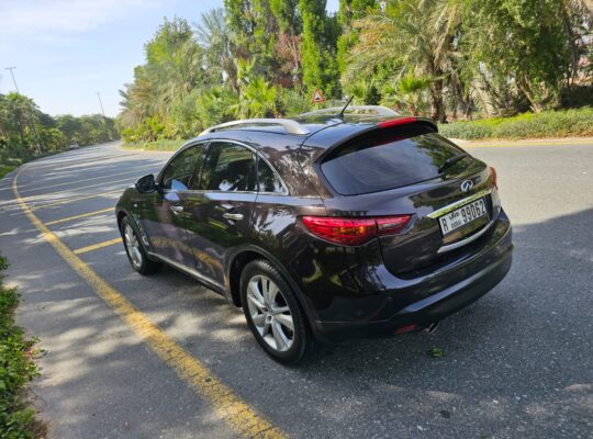 Infiniti Qx70 model 2016