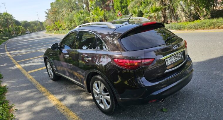Infiniti Qx70 model 2016