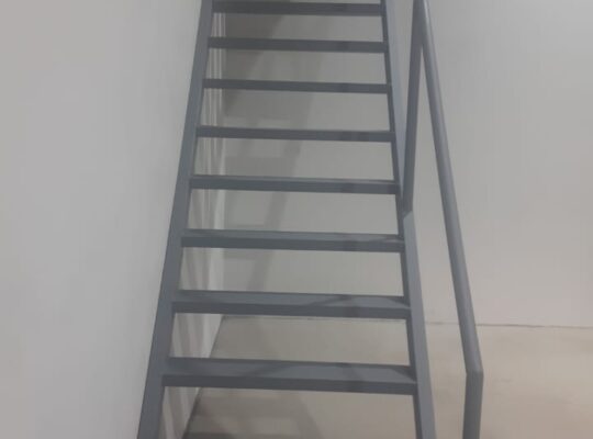 METAL STAIR INSTALLATION COMPANY DUBAI