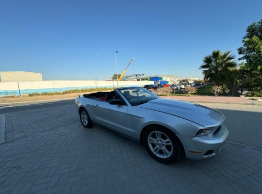 FORD MUSTANG 2012 AMERICAN