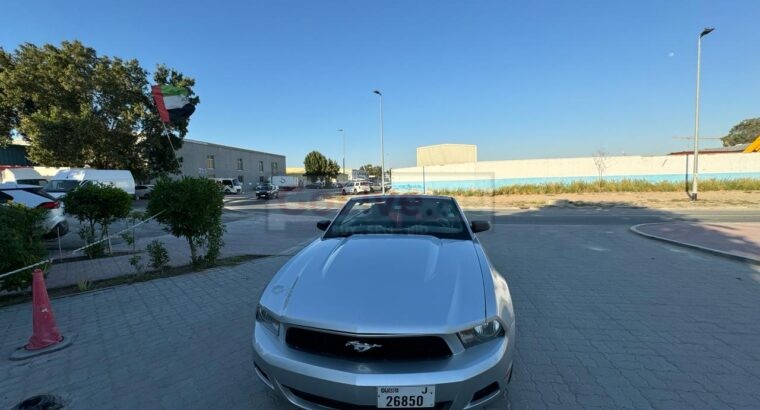 FORD MUSTANG 2012 AMERICAN