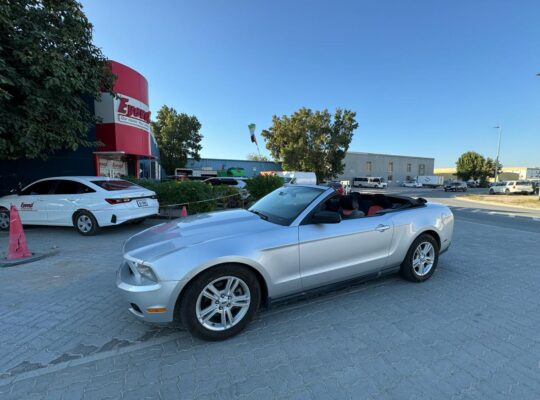 FORD MUSTANG 2012 AMERICAN