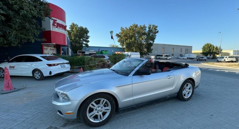 FORD MUSTANG 2012 AMERICAN