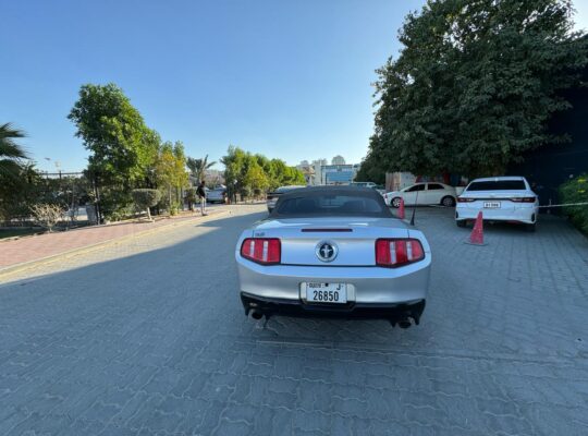 FORD MUSTANG 2012 AMERICAN