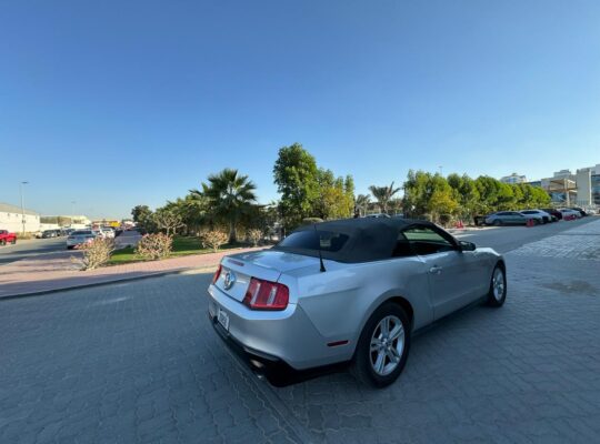 FORD MUSTANG 2012 AMERICAN