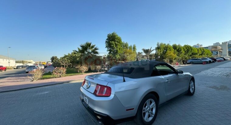 FORD MUSTANG 2012 AMERICAN
