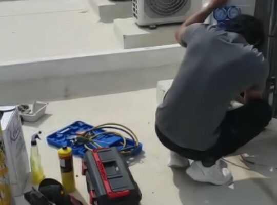 Cool Vendor Ac Servicing (Ac Repair Services in Damac Hills 2)