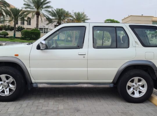 NISSAN PATHFINDER 2005 , 4WD , GOOD CONDITION , ACCIDENT FREE