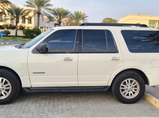 FORD EXPEDITION 2008 XLT , GCC , 4WD , ORIGINAL PAINT , PERFECT CONDITION