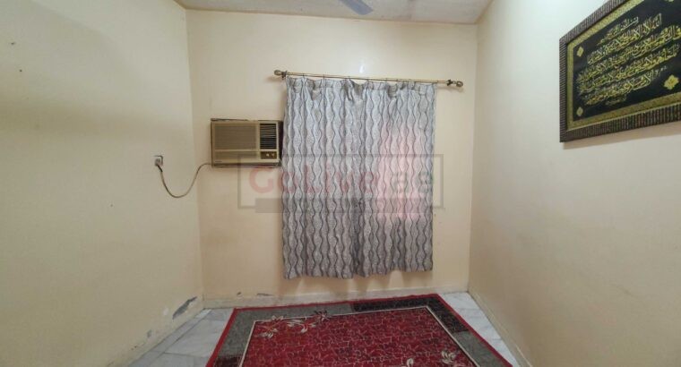 Room rent for family, working Couple available