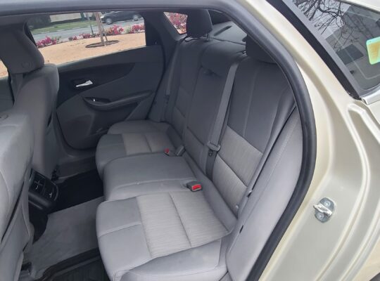 CHEVROLET IMPALA 2015 , GCC , NO 2 OPTION , GOOD CONDITION