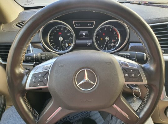 Mercedes Benz GL 450 4WD 2014 American Spec