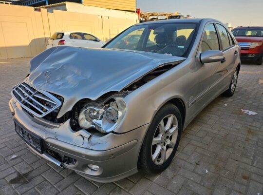 Mercedes C200, 2007 for Scrap