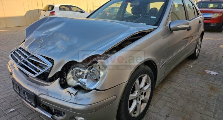 Mercedes C200, 2007 for Scrap