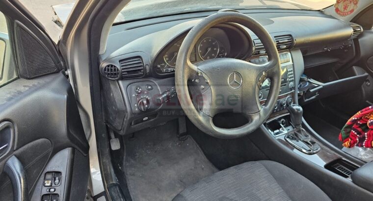 Mercedes C200, 2007 for Scrap