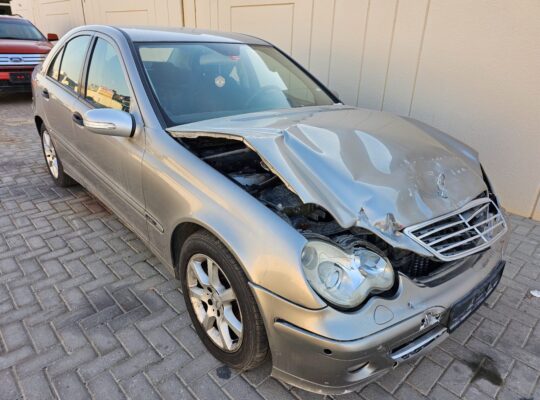 Mercedes C200, 2007 for Scrap