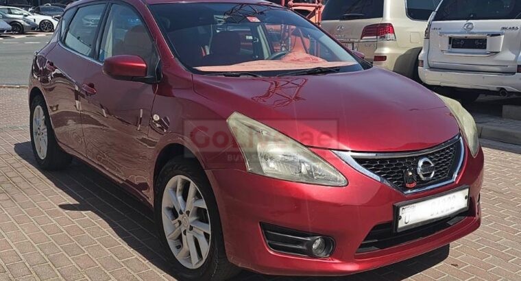 Nissan Tiida SV 2016