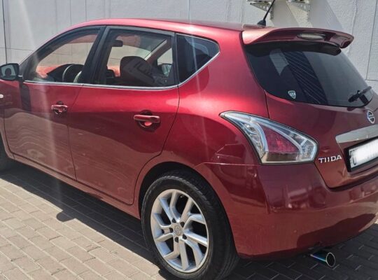 Nissan Tiida SV 2016