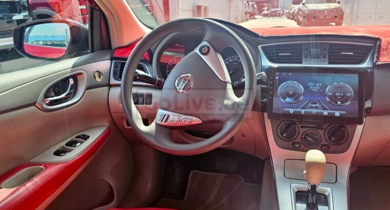 Nissan Tiida SV 2016