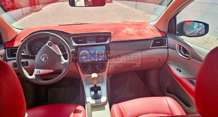 Nissan Tiida SV 2016