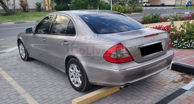 MERCEDES BENZ E280, 2008, FULLY LOADED, GCC SPECS FOR SALE