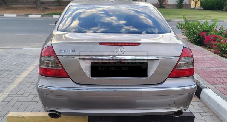 MERCEDES BENZ E280, 2008, FULLY LOADED, GCC SPECS FOR SALE