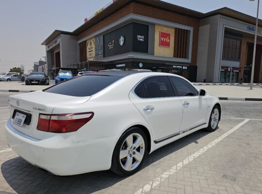 LEXUS LS460L, GCC SPECS, FULLY LOADED FOR SALE