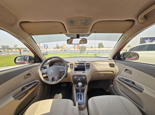 KIA RIO 2012, GCC, 157000 KMS, NEW TYRES, SINGLE ONWER CAR FOR SALE
