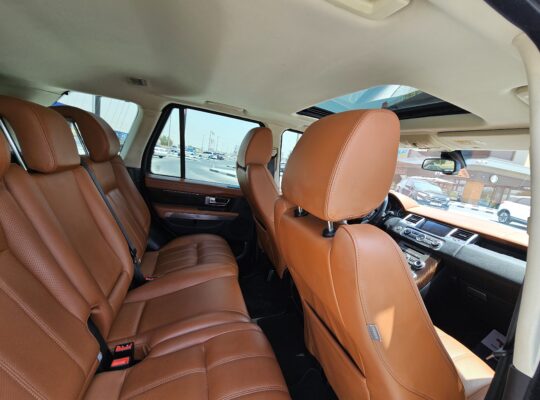 RANGE ROVER 2011, GCC,129000 KMS, SPORTS SUPERCHARGER, NO 1 FOR SALE