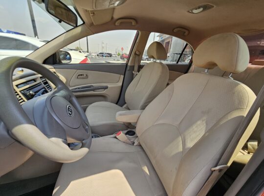 KIA RIO 2012, GCC, 157000 KMS, NEW TYRES, SINGLE ONWER CAR FOR SALE