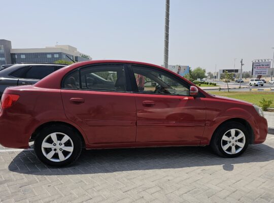 KIA RIO 2012, GCC, 157000 KMS, NEW TYRES, SINGLE ONWER CAR FOR SALE