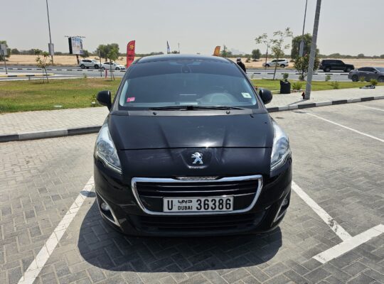 Peugeot 5008, 2016, Gcc Specs, Agency Service, Single owner car for sale