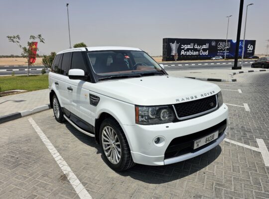 RANGE ROVER 2011, GCC,129000 KMS, SPORTS SUPERCHARGER, NO 1 FOR SALE