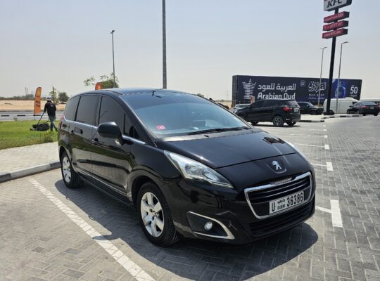 Peugeot 5008, 2016, Gcc Specs, Agency Service, Single owner car for sale