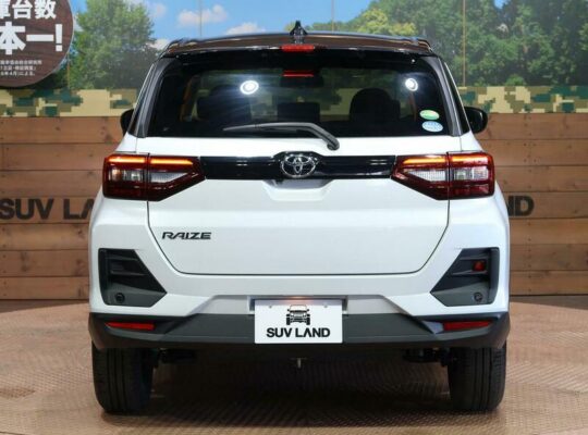 We sell Suzuki and Daihatsu spare parts